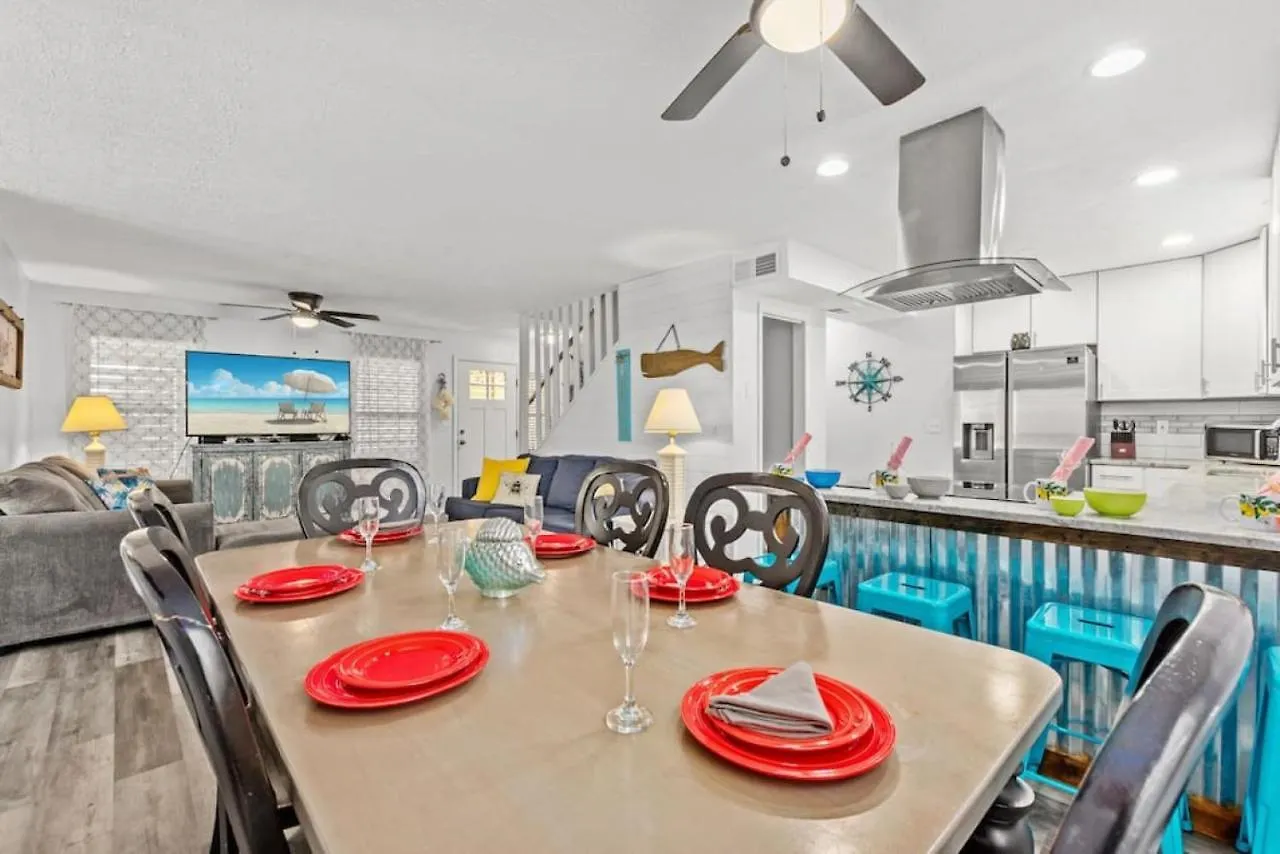 Holiday home Seaside Serenity: Coastal Beach Home with Outdoor Living Panama City Beach United States