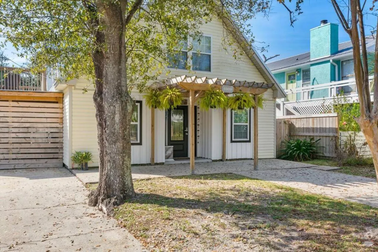 Holiday home Seaside Serenity: Coastal Beach Home with Outdoor Living Panama City Beach United States