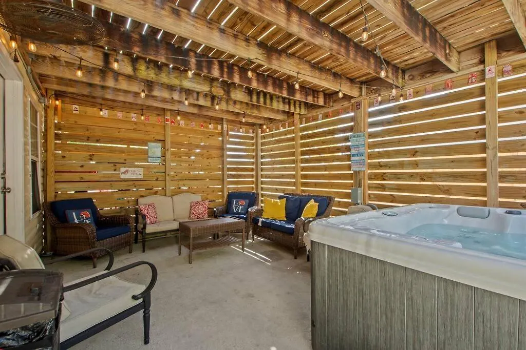 Seaside Serenity: Coastal Beach Home with Outdoor Living Panama City Beach 0*,