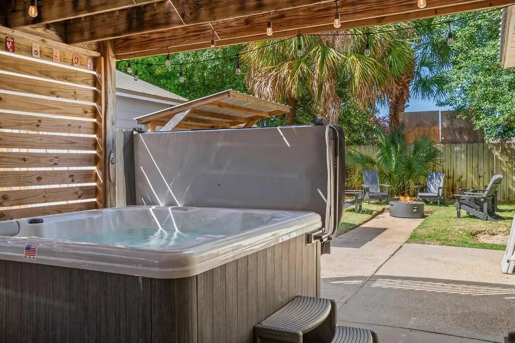 Seaside Serenity: Coastal Beach Home with Outdoor Living Panama City Beach 0*,